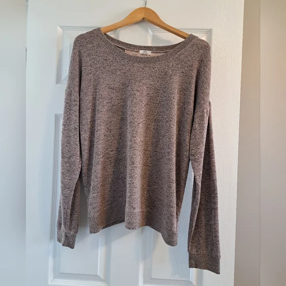 Cute Crew Neck with Lace Back - Picture 2 of 2